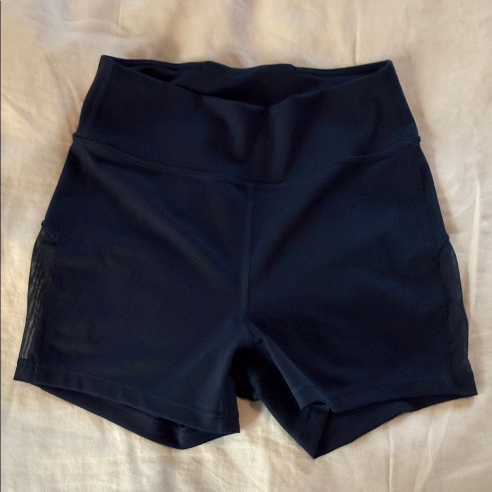 lululemon athletica Navy Blue, High-Rise Bike Shorts, size 8